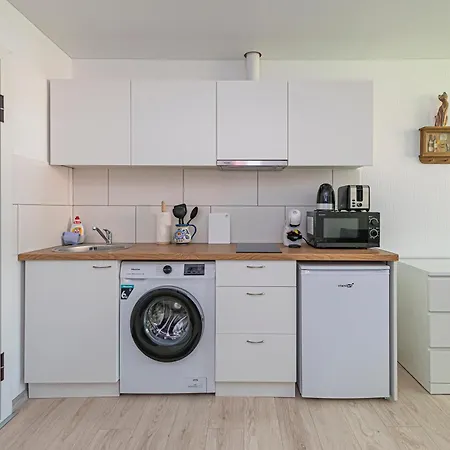 Apartment Partizanu #2 By Polo *