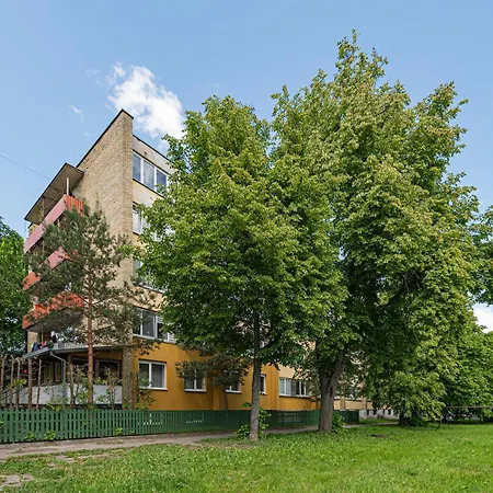 Apartment Partizanu #2 By Polo *